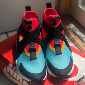 Nike Air Huarache City